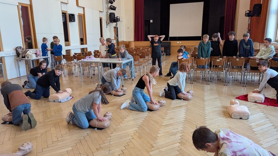 Tag der Wiederbelebung – Schüler retten Leben